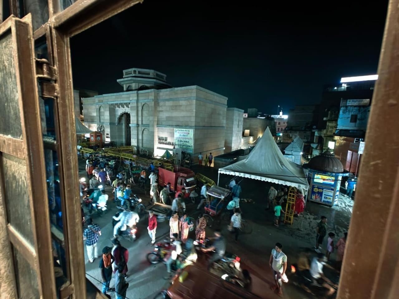 Shri Kailash Pati Guest House- Opposite Kashi Vishwanath Temple Варанасі Екстер'єр фото