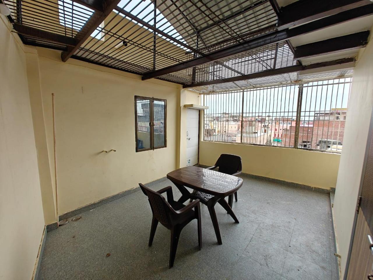 Shri Kailash Pati Guest House- Opposite Kashi Vishwanath Temple Варанасі Екстер'єр фото