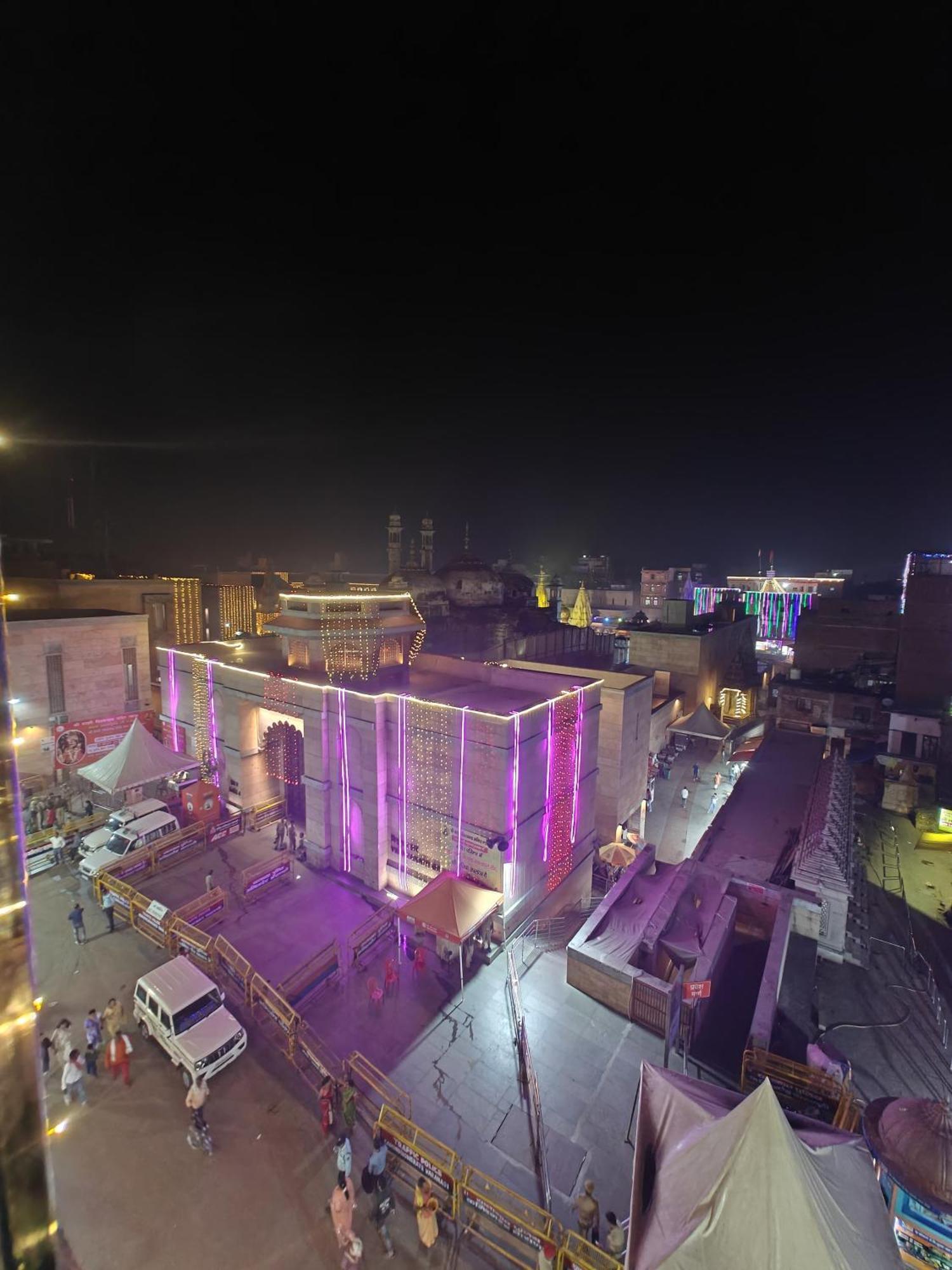 Shri Kailash Pati Guest House- Opposite Kashi Vishwanath Temple Варанасі Екстер'єр фото
